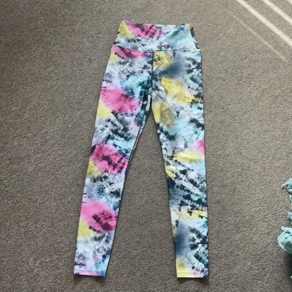 Beach Riot Sunburst Tie dye set - Picture 9 of 10